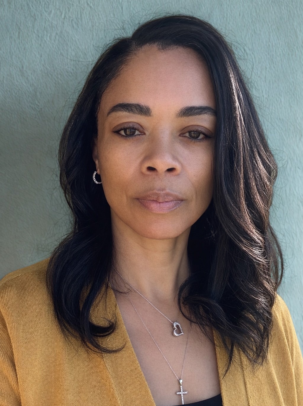 Portrait of author Tonika Rachelle
